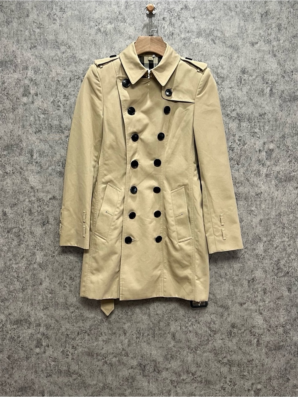 🚩steal Burberry Khaki Double-Breasted Trench Coat with Black Buttons